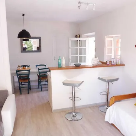 Holiday home Les Pins